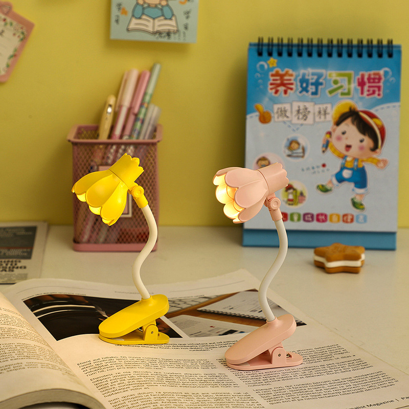Mini luz de noche creativa, lámpara de escritorio Led pequeña linda, lámpara de cabecera de estudiante de dibujos animados, luces de gabinete