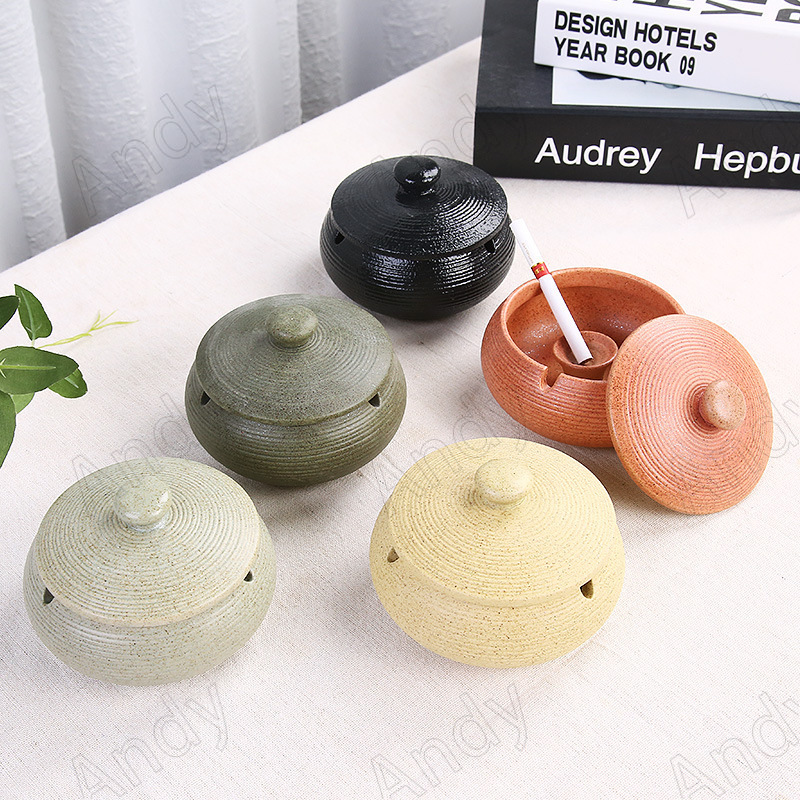 European Ceramic Ashtray with Lid Kiln Change Glaze Decorative Desktop Ashtrays Living Room Retro Ash Tray Ornaments