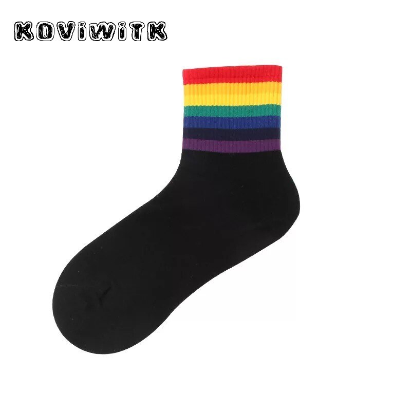 Vinter regnbåge randiga bomullsstrumpor för kvinnor svart/vit sport tjejer college stil strumpa trendiga vilda harajuku rolig konst varm sox: Svart regnbågsstång