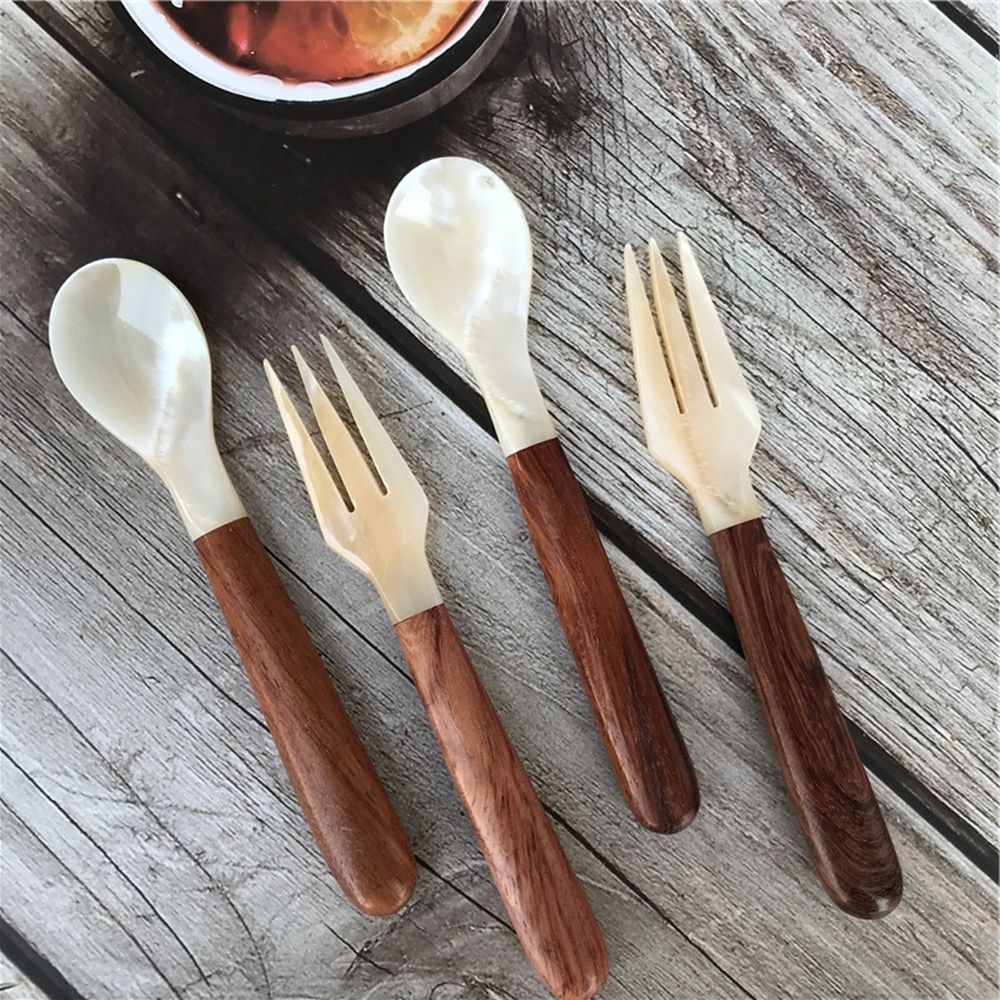 Natural Shell and Resin Spoon Fork Ice Cream Dessert Spoon Caviar Spoon Seashells Stirring Spoons Teaspoon Kitchen Tool