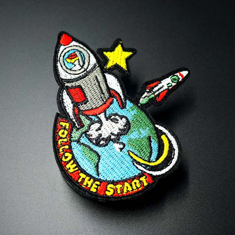 Rocket Size: 8.2x9.7 cm DIY Patches Doek Patch Geborduurde Leuke Badges Hippie Ijzer Op Cartoon Patches Voor kleding Sticker