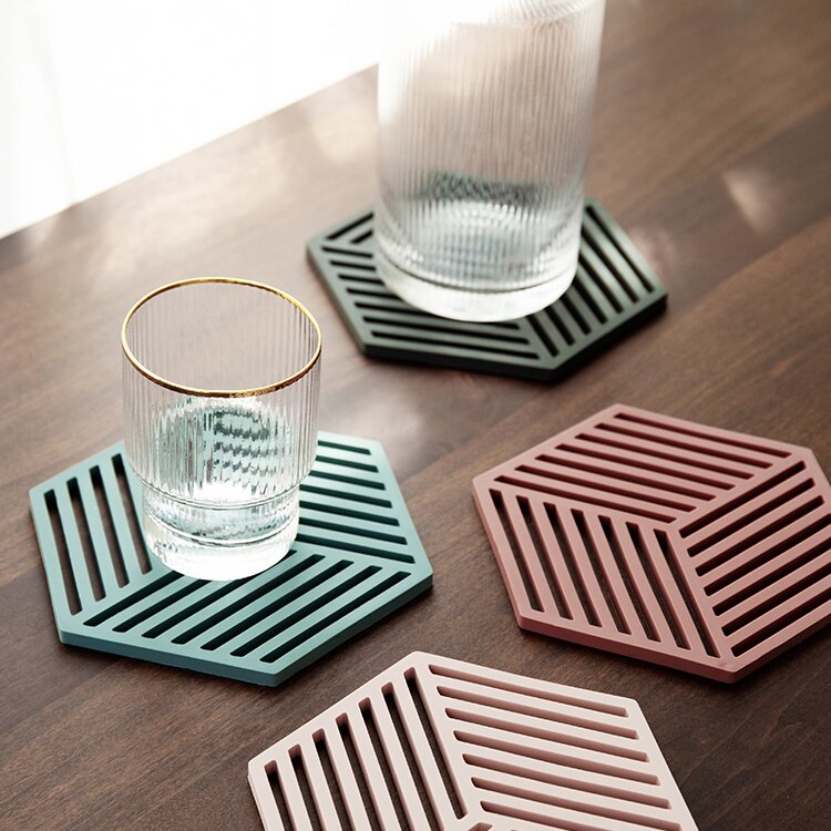 Set de table en Silicone, 1 pièce, dessous de verre isolant à la chaleur, tapis Simple, pour la décoration de la maison, pour bureau