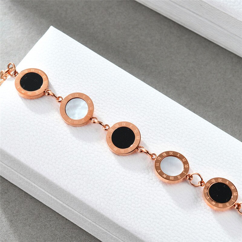 Roman Numeral Shell Bracelets For Women Stainless Steel Brand Jewelry Bracelet Ladies Rose Gold Chain Bracelets Female Silvery