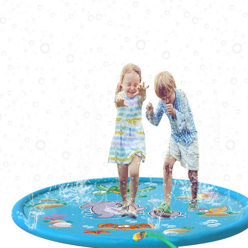 Bambini che giocano giocattoli d'acqua spruzzando tappetino giocattolo acqua nuoto tutto'aperto spiaggia prato gonfiabile acqua spray pad bambini bambini