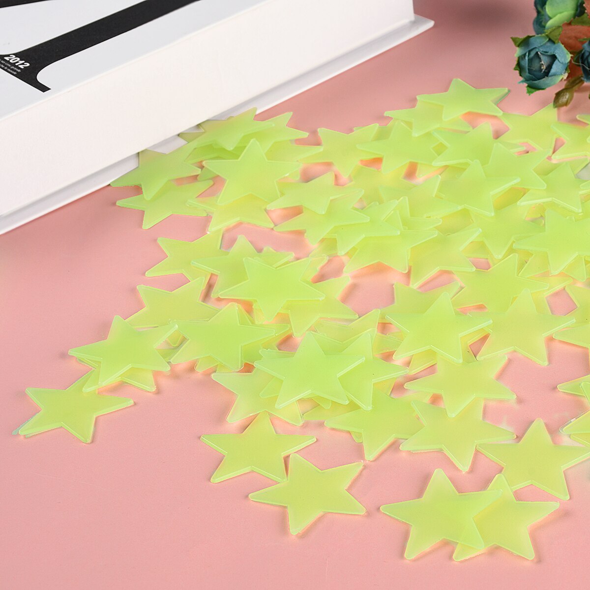 Green 100 PCS 3.8CM Glow Stickers In The Dark Star 3D Fluorescent Plastic PVC Luminous Star Style Wall Sticker
