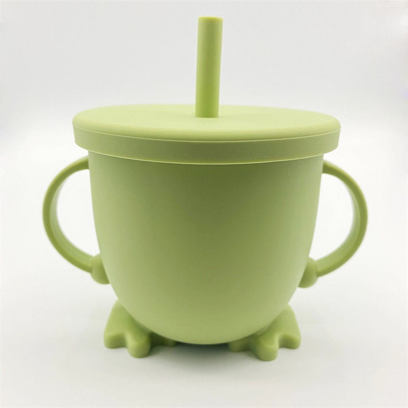 Taza de beber de paja de silicona para niños, vaso de entrenamiento infantil a prueba de salpicaduras y antideslizante, sin BPA, irrompible: Matcha green