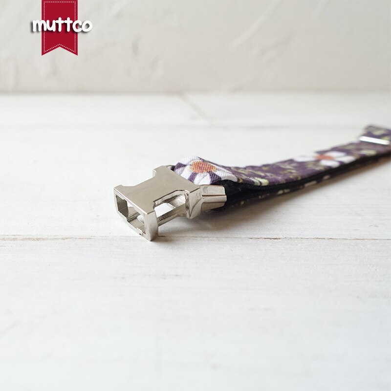 Muttco vähittäismyynti käsintehty pehmeä itsepäinen kissan kaulus pienillä kukilla krysanteemi kissan kaulapannat 2 kokoa ucc 044
