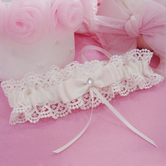 Beautiful Wedding Bridal Shower Bride Keepsake Ivory Lace Floral Rhinestone Bow Women Ladies Garter Hen Night Supply