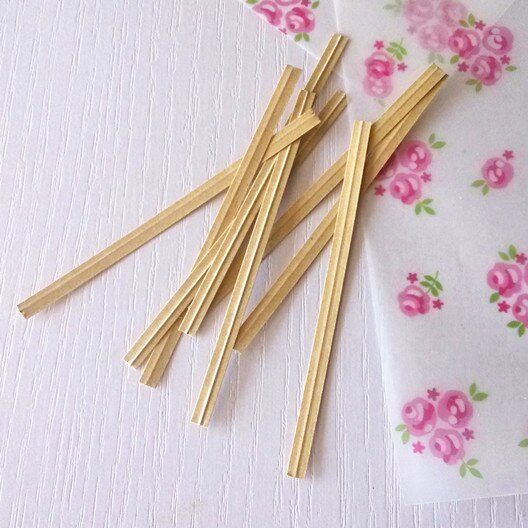 100pcs Stationery Holder Earphone Cord Twist Tie Paper Stationery Holder Office Supplies Cord Wrap Wire Organizer