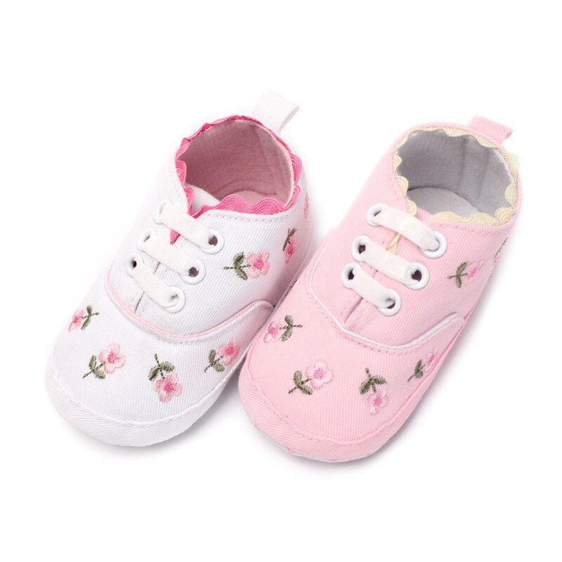 Zapatos de encaje bordado Floral para bebé niña, calzado de algodón suave, zapatos infantiles para primeros pasos