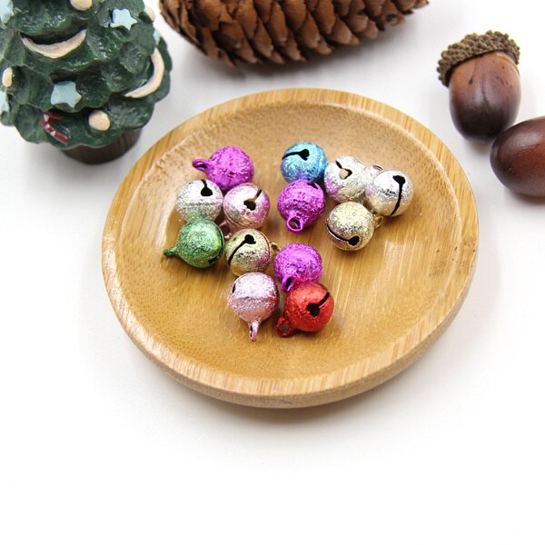 30 stuks losse kralen kleine hangers veelkleurige koperen belletjes voor kerstboom diy feest knutselen decoratie accessoires: Gematteerd kleurrijk