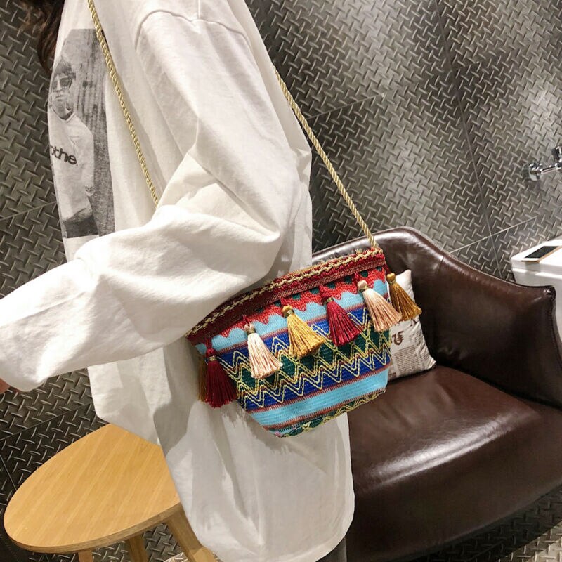 Dam axelväskor mini crossbody väskor bohemiska vävda etniska mönster väska tofs handväska /nr