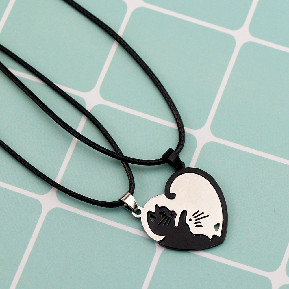 1 Pair Creativity Cute Stainless Steel Cartoon Cat Keychain Couple Animal Matching Key Ring Pendants Valentine Friendship: Red