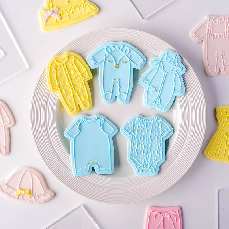 2Pcs Baby Clothes Embossed Cookie Mold Kids Birthday Cake Decorating Tools Fondant Biscuit Cutter Boy Girl Party Dessert Mold