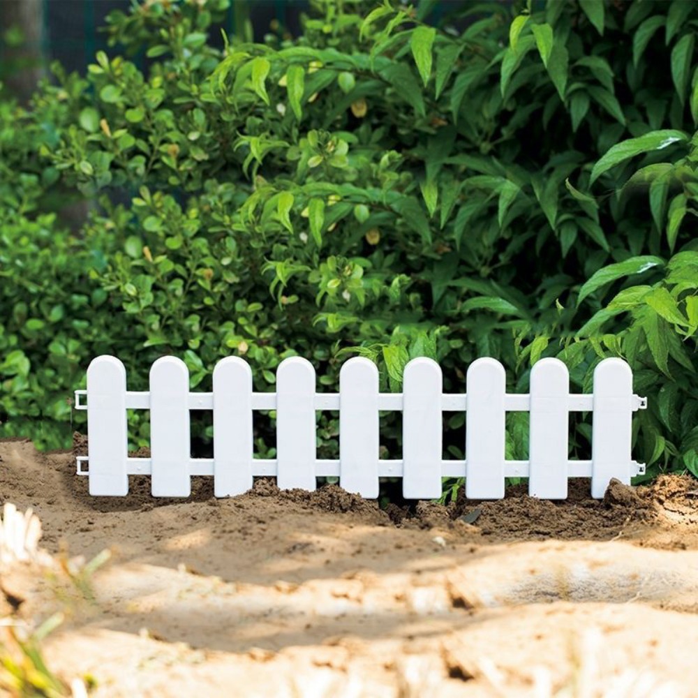 2pcs Garden Greening Plastic Courtyard Fence Universal Practical Garden Fence Durable Guardrail Safe Guard Grill: Red