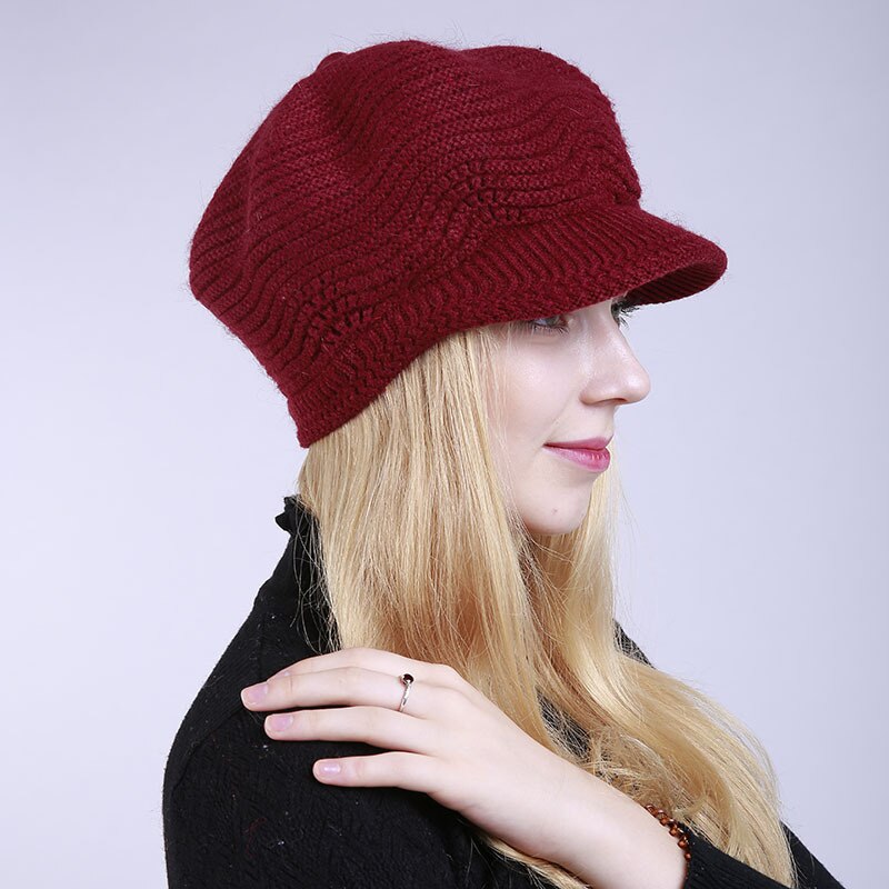 Brushed Solid Color Winter Woman Knit Woolen Hat Warmth Peak Cap Fashionable and warm women's cap: Dark Red