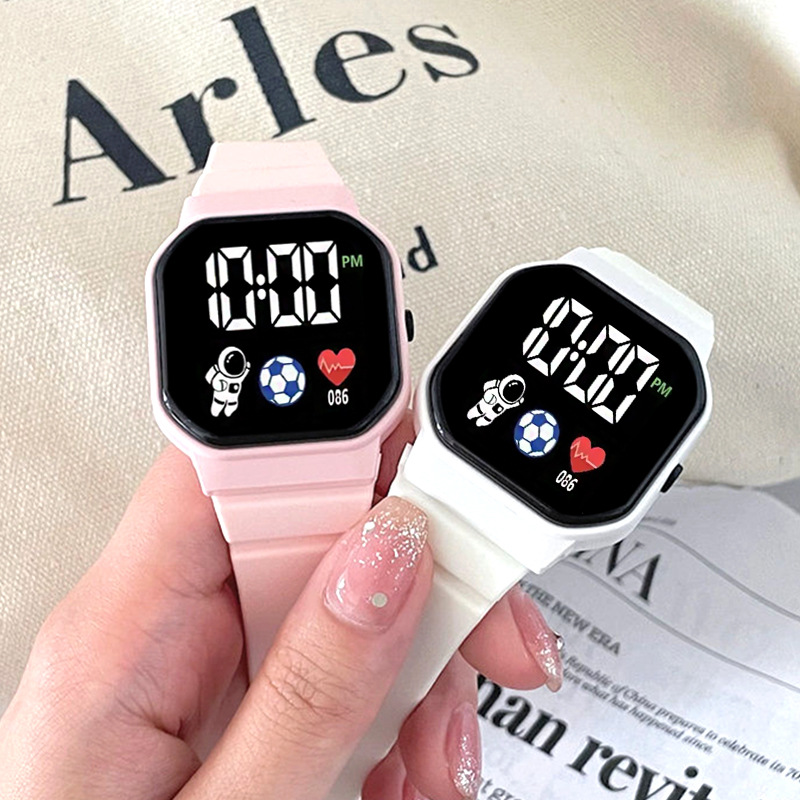 Reloj deportivo para niños, relojes digitales LED, correa de silicona para astronauta, reloj de pulsera electrónico resistente al agua para niños y niñas,