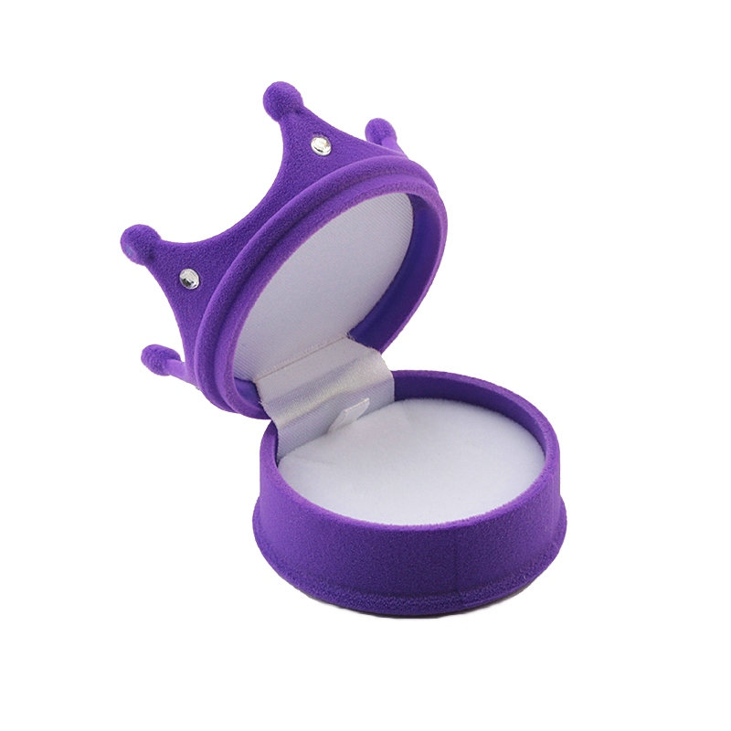 1-delige mooie kroonvorm fluwelen sieradendoos bruiloft verlovingsring doos display geschenkdoos houder voor oorbellen ketting armband: Goud