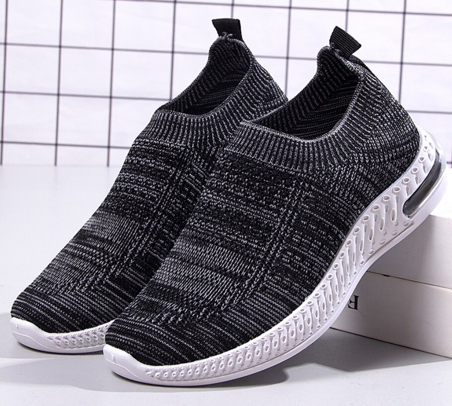 Dames platte instappers dames superlichte mesh sneakers ademende verpleegsterschoenen wandelschoenen voor dames sokken: Zwart / 39