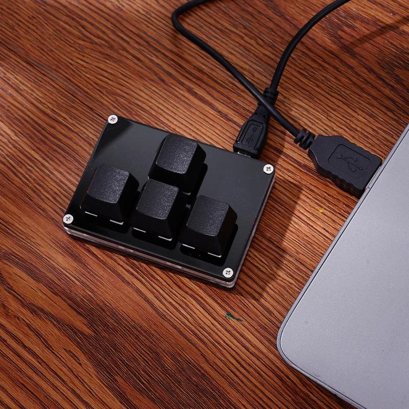 4-toetsen Mini-toetsenbord Richting Pijlen Toetsenbord Omhoog Omlaag Links Rechts DIY Aangepaste programmering Snelkoppelingen USB Mechanisch toetsenbord Wit