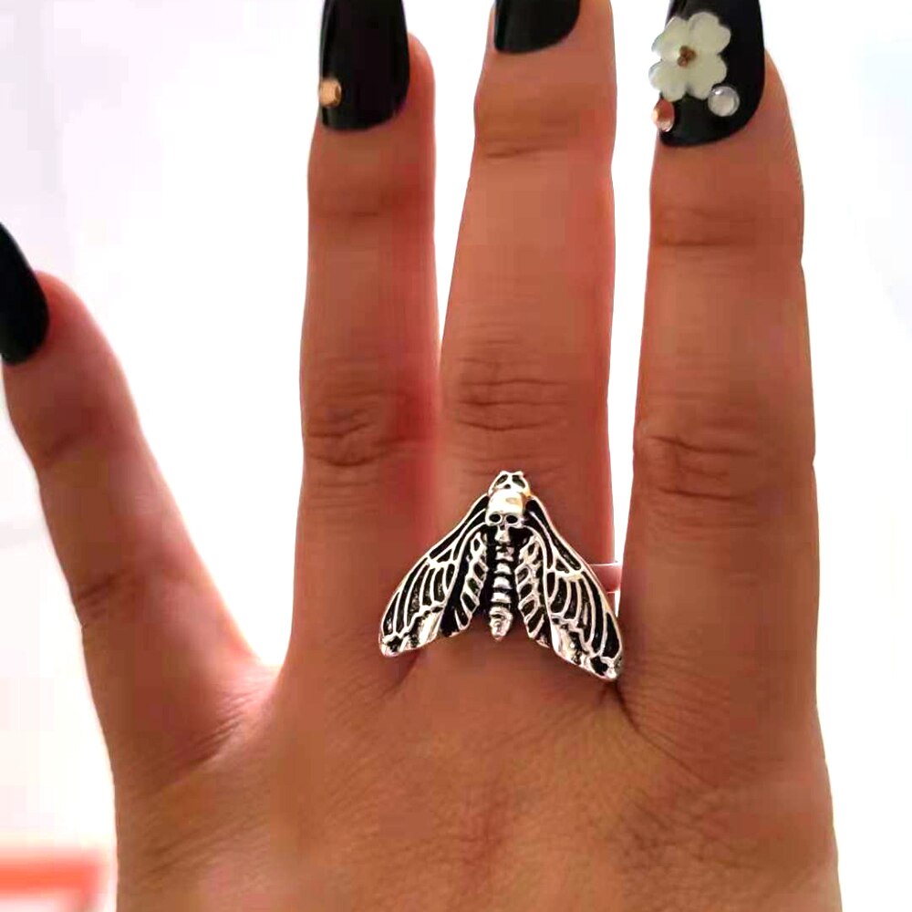 Hzew 5 Pcs Accessoires Dier Mot Schedel Hoofd Mot Hanger Voor Vrouwen Man: 14