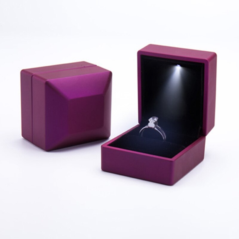 LED Lighted Engagement Jewellery Ring Box Pendant Necklace Jewelry Display Case: Ring box / Black