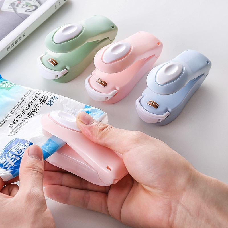 Bärbar värmeförseglare plastpåse förvaringspaket mini tätningsmaskin praktiska förseglare lätt återförseglare för mat mellanmål kök prylar