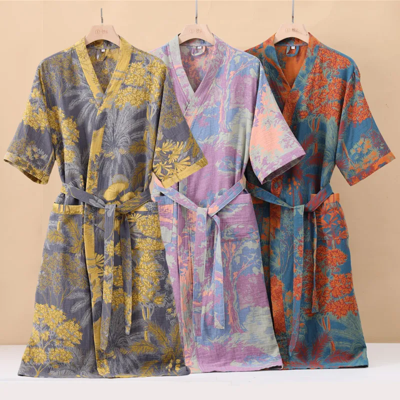 Modisch bedruckter Kimono-Bademantel aus Baumwolle mit halben Ärmeln für den Frühling und den Sommer