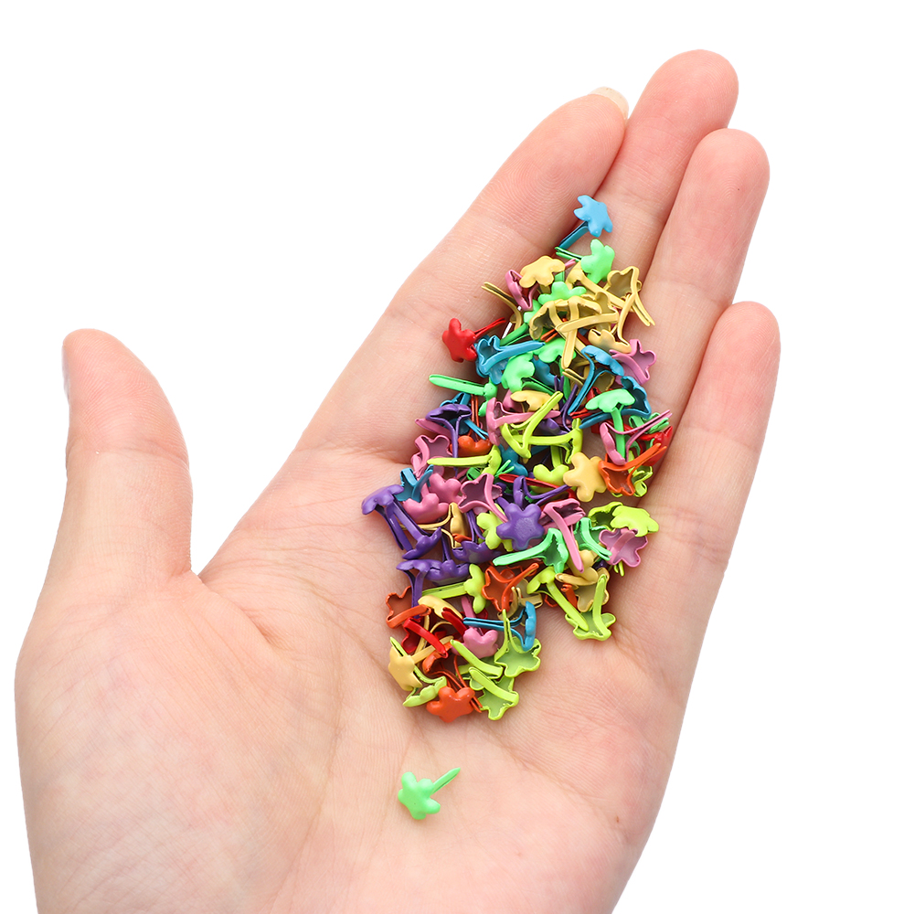 100Pcs Metal Studs Spikes Mini Brads Scrapbooking Versiering Sluiting Sluiting Diy Fotoalbum Ambachten Decoratieve Tweevoetige Nail