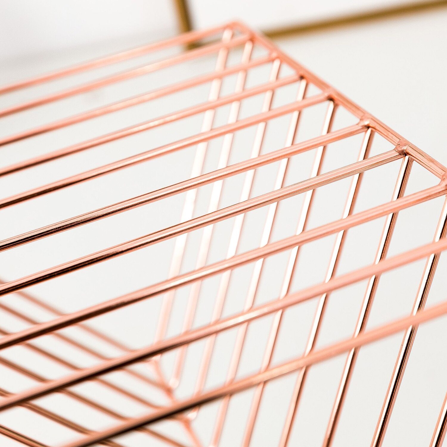 Desktop Organizer Set 1pcs 9 Slot Triangle Magazine Holder Book File Storage Rack + 1pcs Pencil Cup for Home School Office Decor