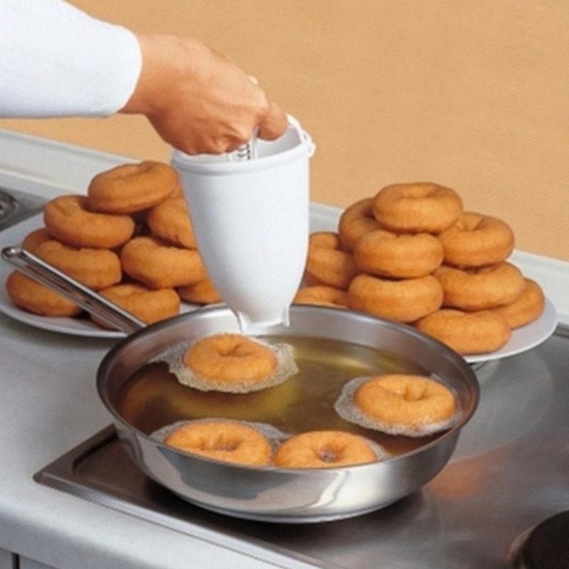 Magisk hurtig plastik doughnut maker vaffelforme køkken tilbehør bageware donut maker kageform kiks cookies diy bageværktøj