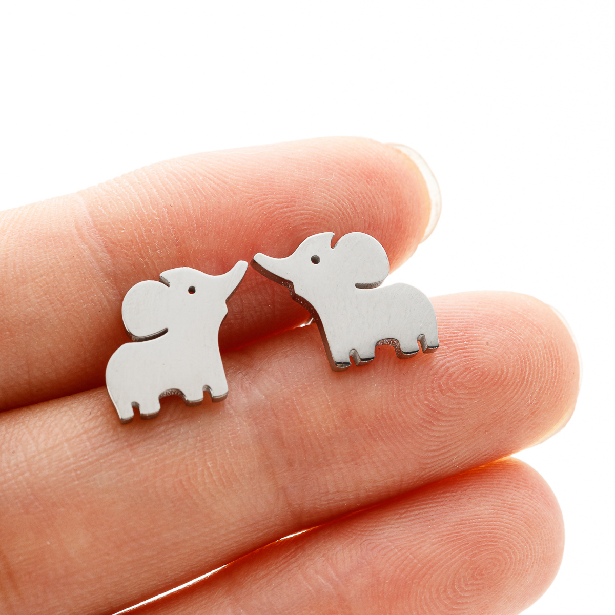 Par de pendientes pequeños de acero inoxidable hipoalergénicos con forma de elefante y Animal para niñas, accesorios de joyería para Piercing