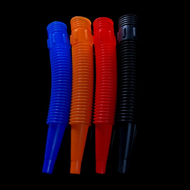 Blå bil tankning tratt montera slang byt ut bensin motor olja tillsats gårdsmaskin använd anti-läckage påfyllningsförsörjning