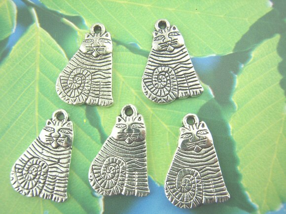DoreenBeads 30PCs Lovely Carved Cats Charms Pendants 11*21mm Findings (B00321), yiwu