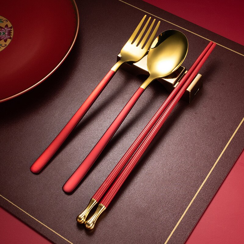 Juego de palitos chinos de estilo chino, palitos de Sushi rojos, palitos reutilizables, soporte antideslizante para cocina, cubiertos de comedor, 5 uds.