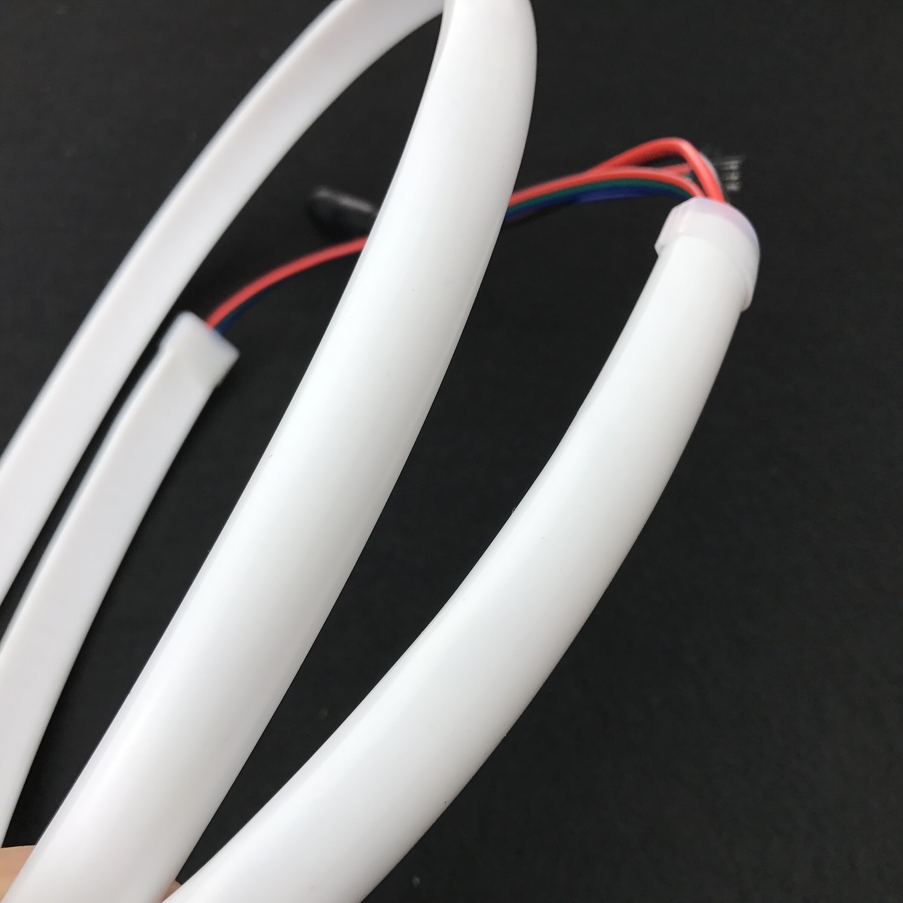 2m DC12V SK6812 144pixels/m addressable led neon pixel light,RGB full color;waterproof in milky tube;IP66