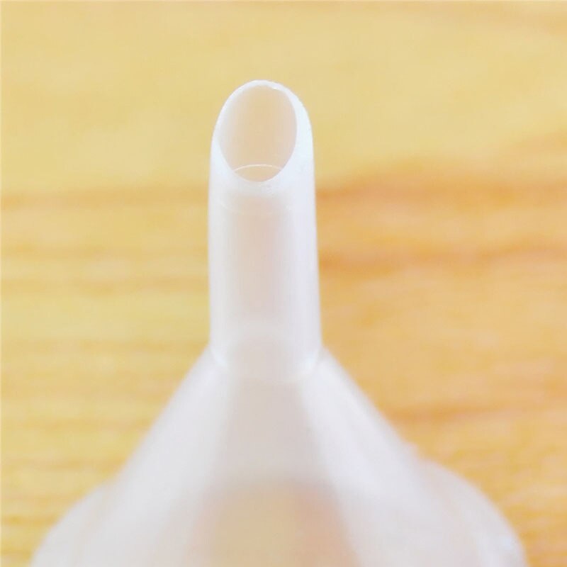 10 stk gennemsigtig bærbar rejse plast pp mini tragte til kosmetiske væsker rejseværktøjer parfumeolie fylder tom beholder