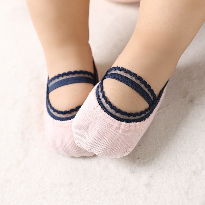Verão rendas bebê meias cor sólida anti-deslizamento meias da menina do bebê com solas de borracha crianças macio algodão sapatos meias