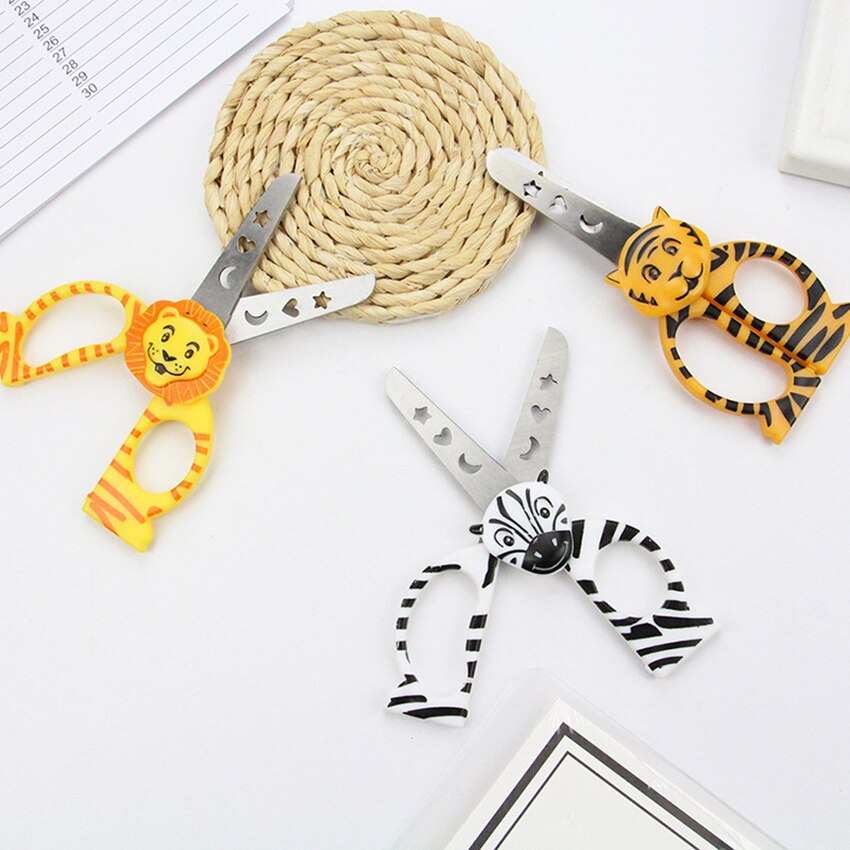 1Pc Cartoon Animal Mini Plastic Scissors DIY Art Paper Cutter Scrapbooking Stationery Scissors Office Students Safety Scissors