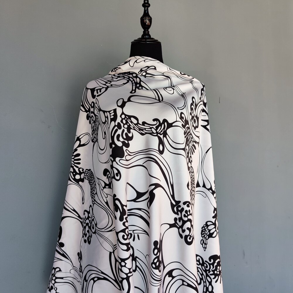 19M Pure silk charmeuse silk satin silk stretch mulberry silk for dressgown robe black and white big pattern sari silk fabric