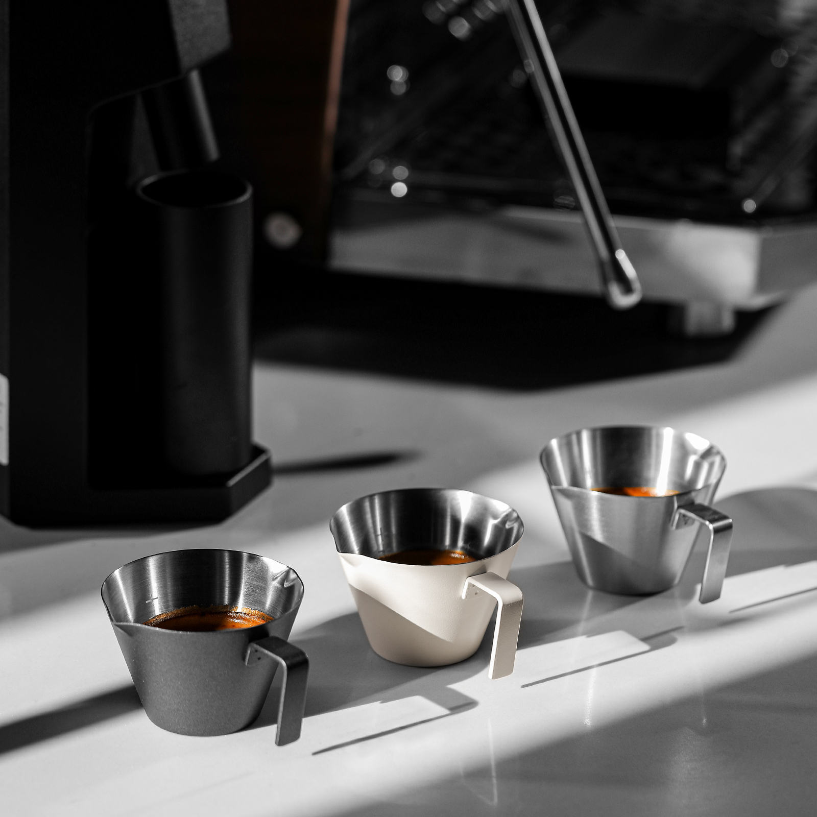 MHW-3BOMBER Espresso maatbeker met handvat Roestvrij staal Coffee Shot Koffie Gietbeker Thuis Keuken Meetaccessoires