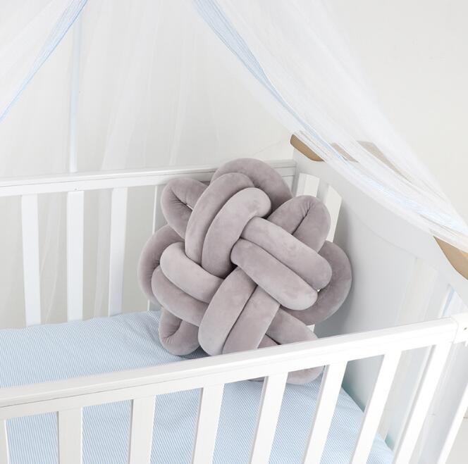 Almohada para abrazar recién nacido, cojín de cuna con nudo para bebé, parachoques tejido, almohada de protección para niños pequeños, decoración de la habitación: YYJ014F