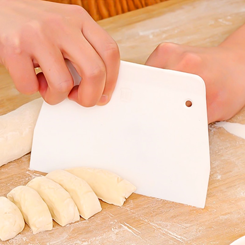 Plastristeskraber hakker dejskærer til brød og pizzadej bageudstyr bagegrej kageværktøj til køkken