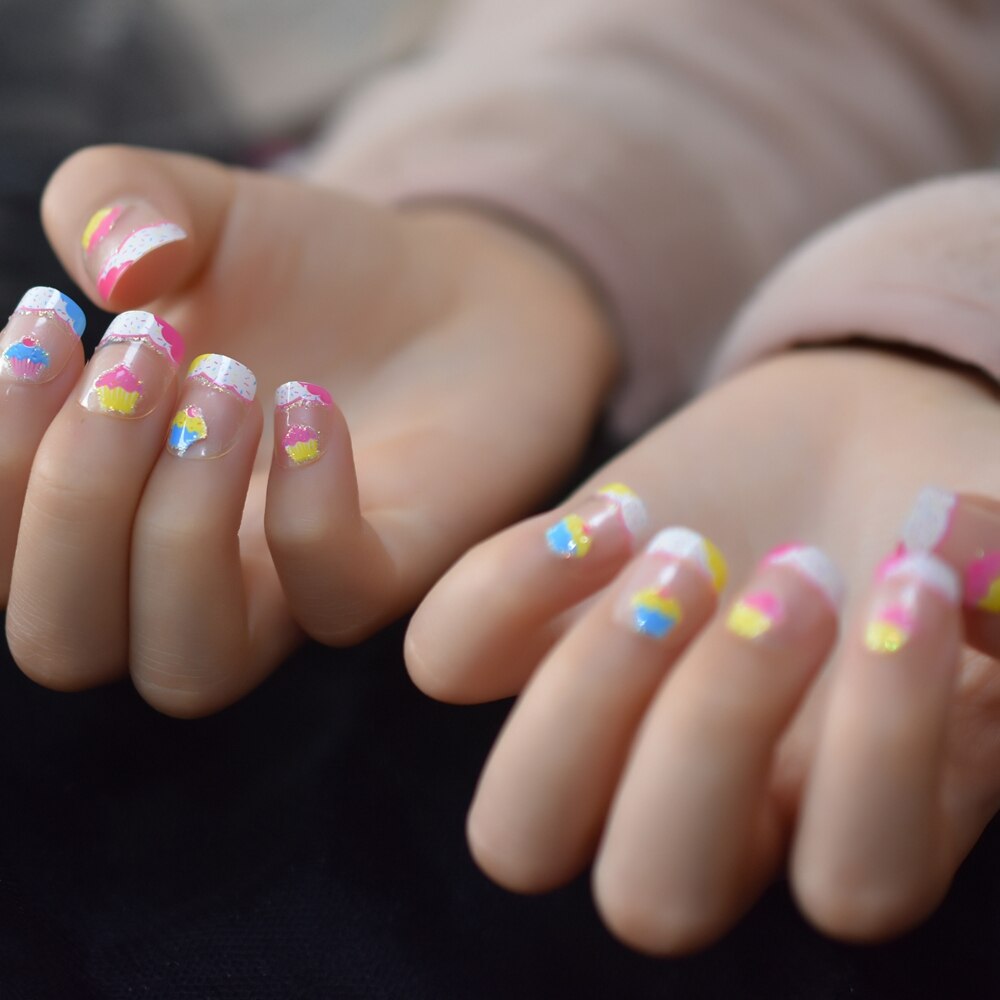Kids White French Nails Silver Smile Line Decorative Nail Art Tips Girl False Nails Small Size Student's: L5556