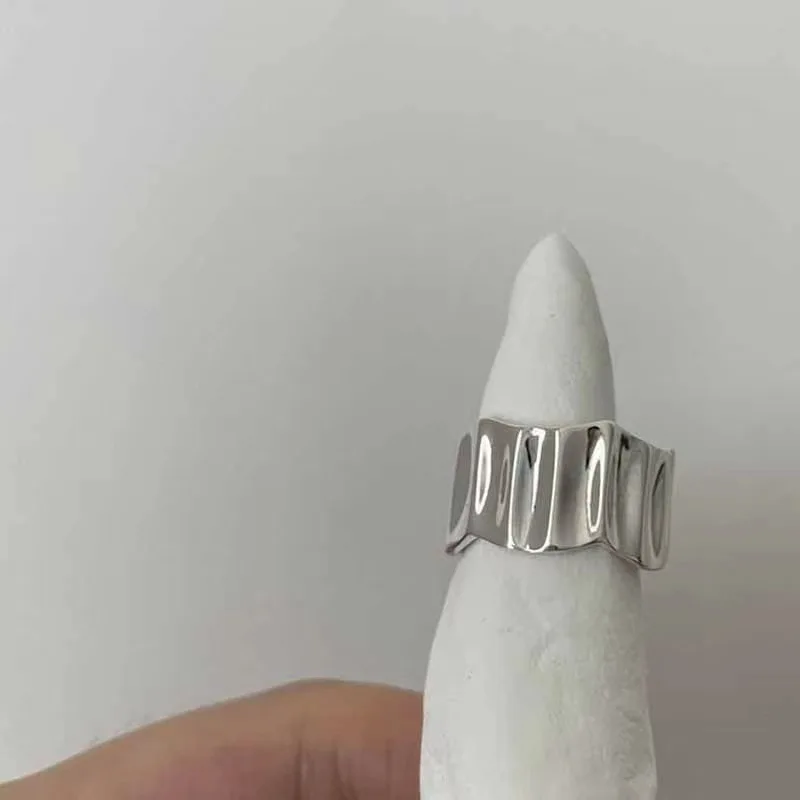 Conjunto de anillos geométricos cuadrados huecos de Color plateado con personalidad para hombre, anillos de acero inoxidable con ondas irregulares Punk para mujer, joyería de roca: Blanco