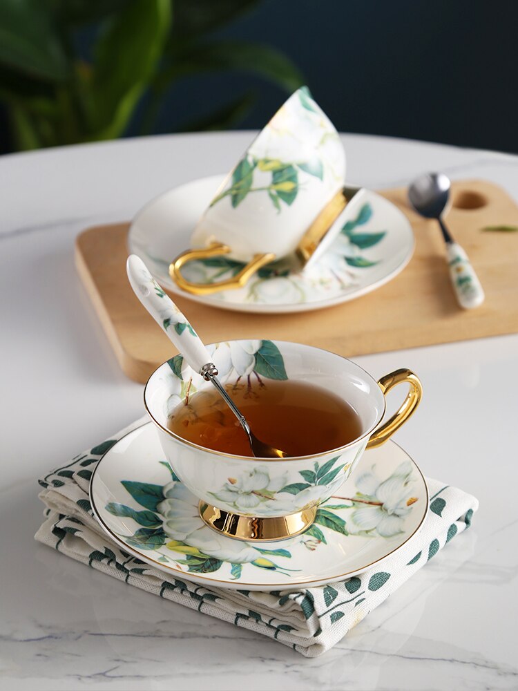 Cute Porcelain Coffee Cup Set Cappuccino Travel Modern Reusable Cup And Saucer On-glazed Filizanki Do Kawy Drinkware BD50CS