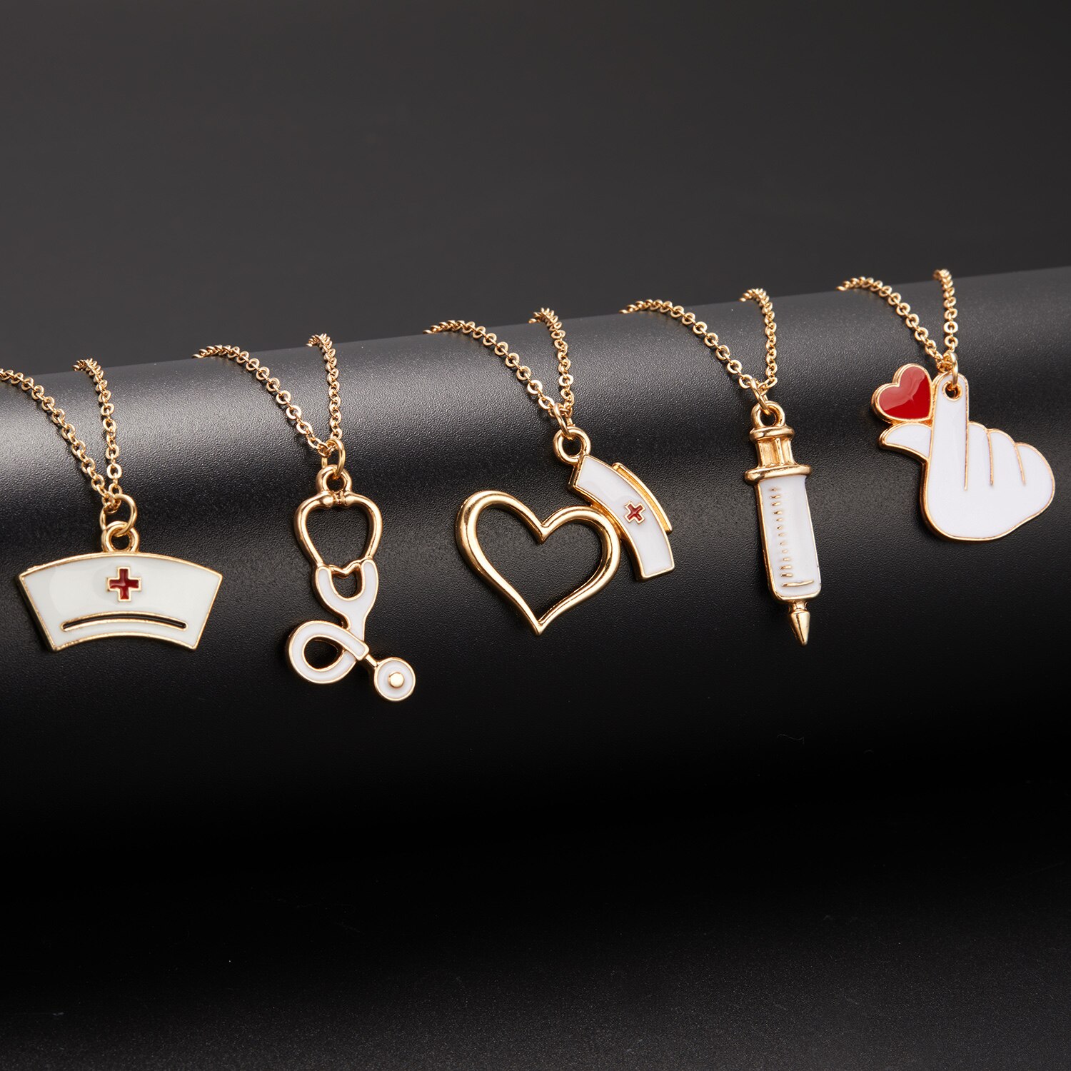 Collana da donna con ciondolo in acciaio inossidabile con ciondolo in acciaio inossidabile regalo di anniversario di compleanno collana di personalità in metallo pesante hip-hop