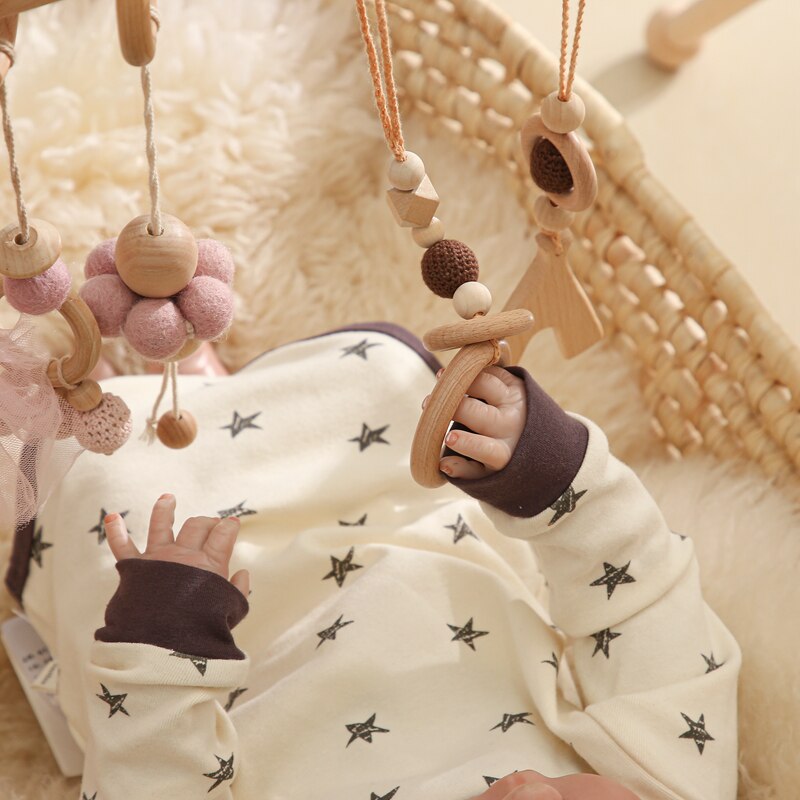 75*63*55Cm Nordic Eenvoudige Houten Fitness Rack Mobiele Opknoping Zintuiglijke Speelgoed Baby Play Gym Activiteit Hangers opknoping Bar Baby