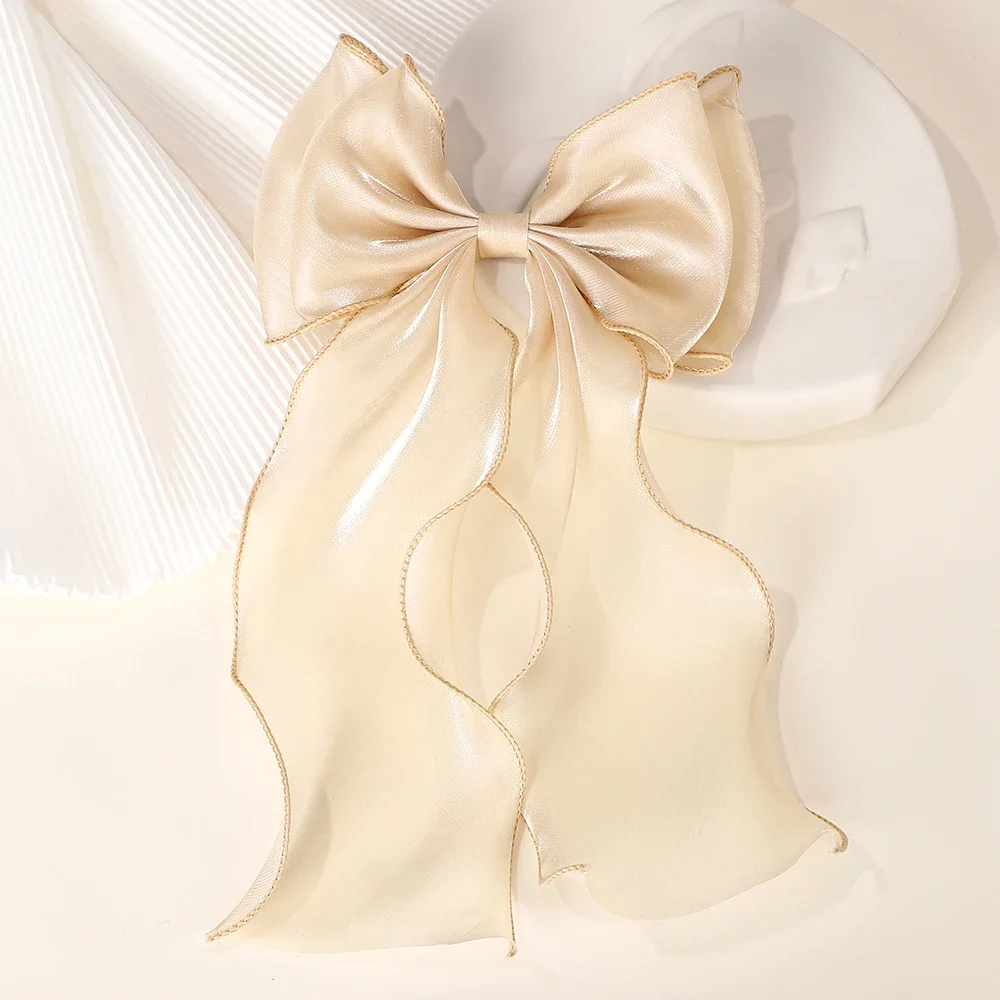 Clips de satén flotantes con lazo grande y largo para niña, Clip para el pelo para la cabeza trasera, rojo Internet con el mismo temperamento, accesorios elegantes para el cabello,: Blanco lechoso