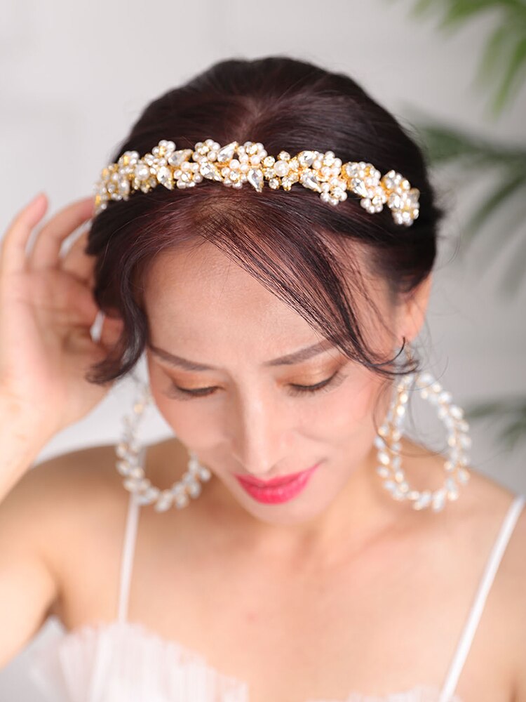 Glimmende gouden bruidshaarband en oorbellen, strass-hoofddeksels, kristallen bruidskroonkapsels, bruidshaaraccessoires voor vrouwen